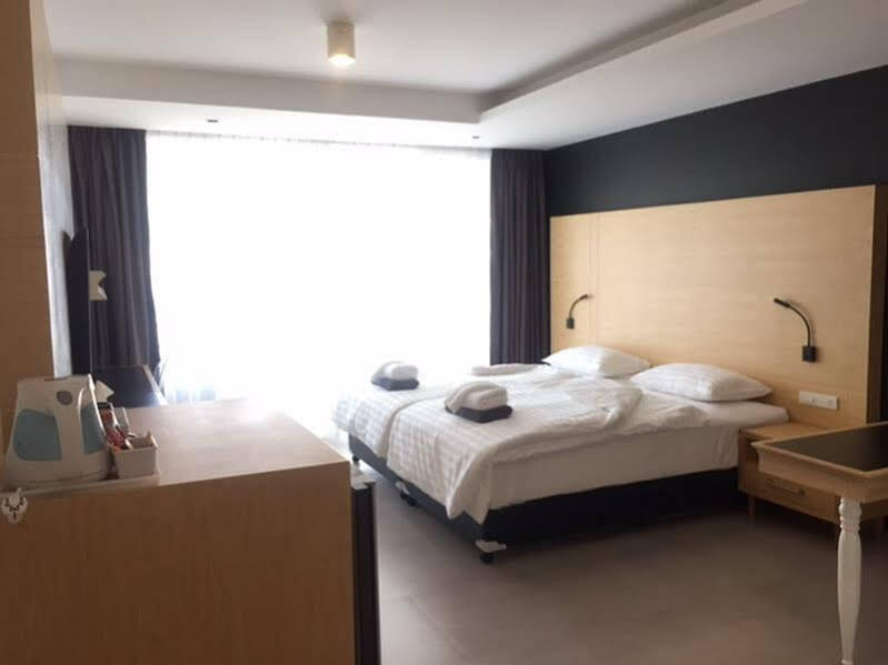 Vivace Hotel Kamala Beach Eksteriør billede